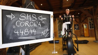 Joey Kelly auf dem Crosstrainer.